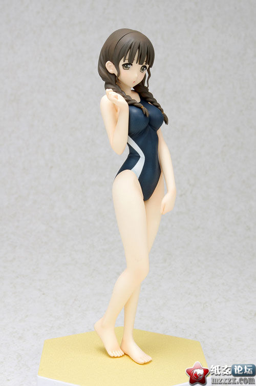 FIG-MOE-5028_03.jpg