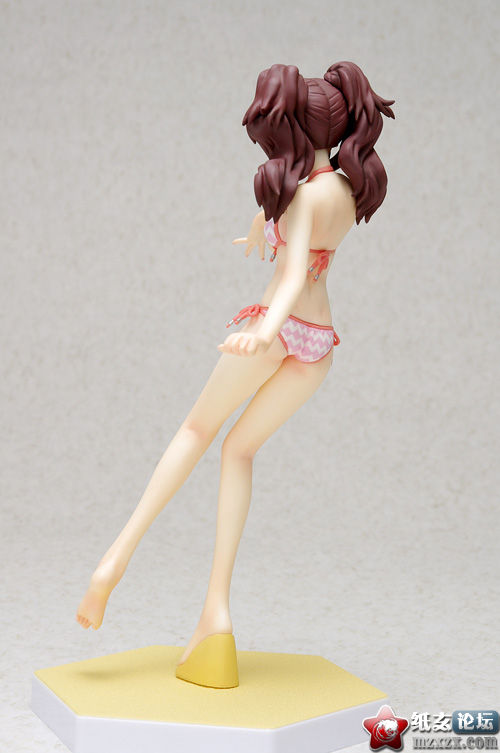 FIG-MOE-5855_02.jpg