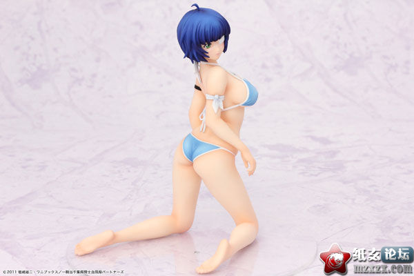 FIG-MOE-6225_03.jpg