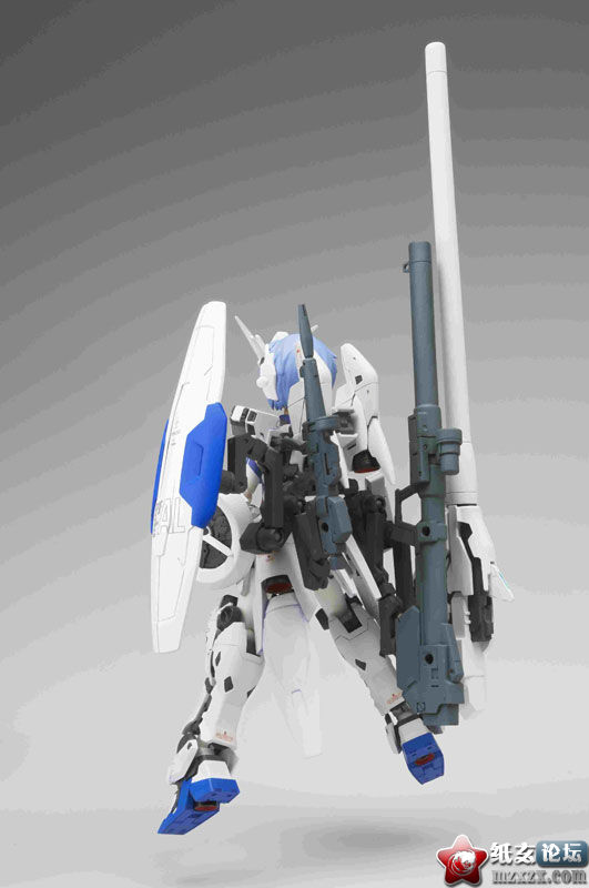 FIG-MOE-6635_02.jpg