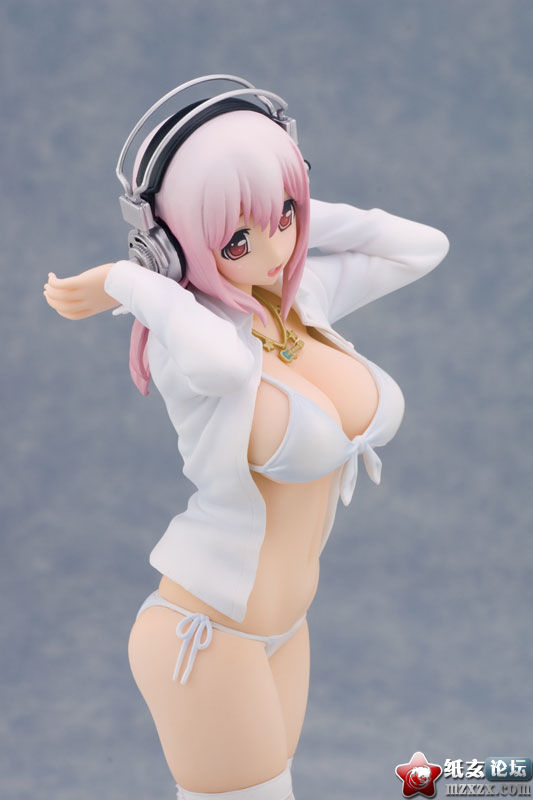 FIG-MOE-7067_13.jpg