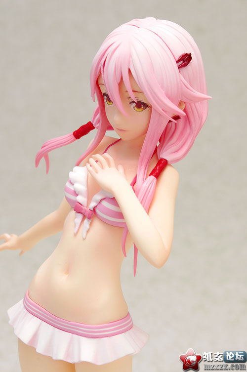 FIG-MOE-7490_05.jpg