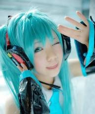 《Vocaloid》初音未来 气质正妹 经典正装 (by 香阪ゆん)[58P]