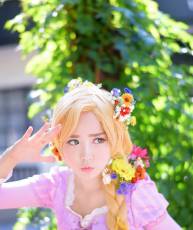 Rapunzel cosplay by Tomia 28P